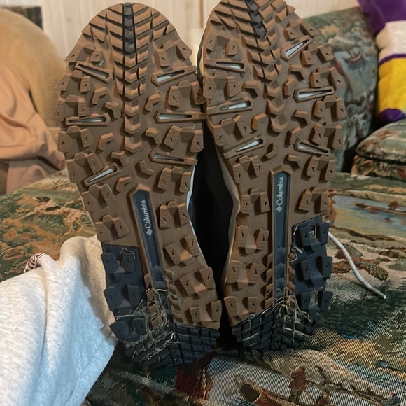 Women’s Columbia shoes size 9 - Picture 6 of 6